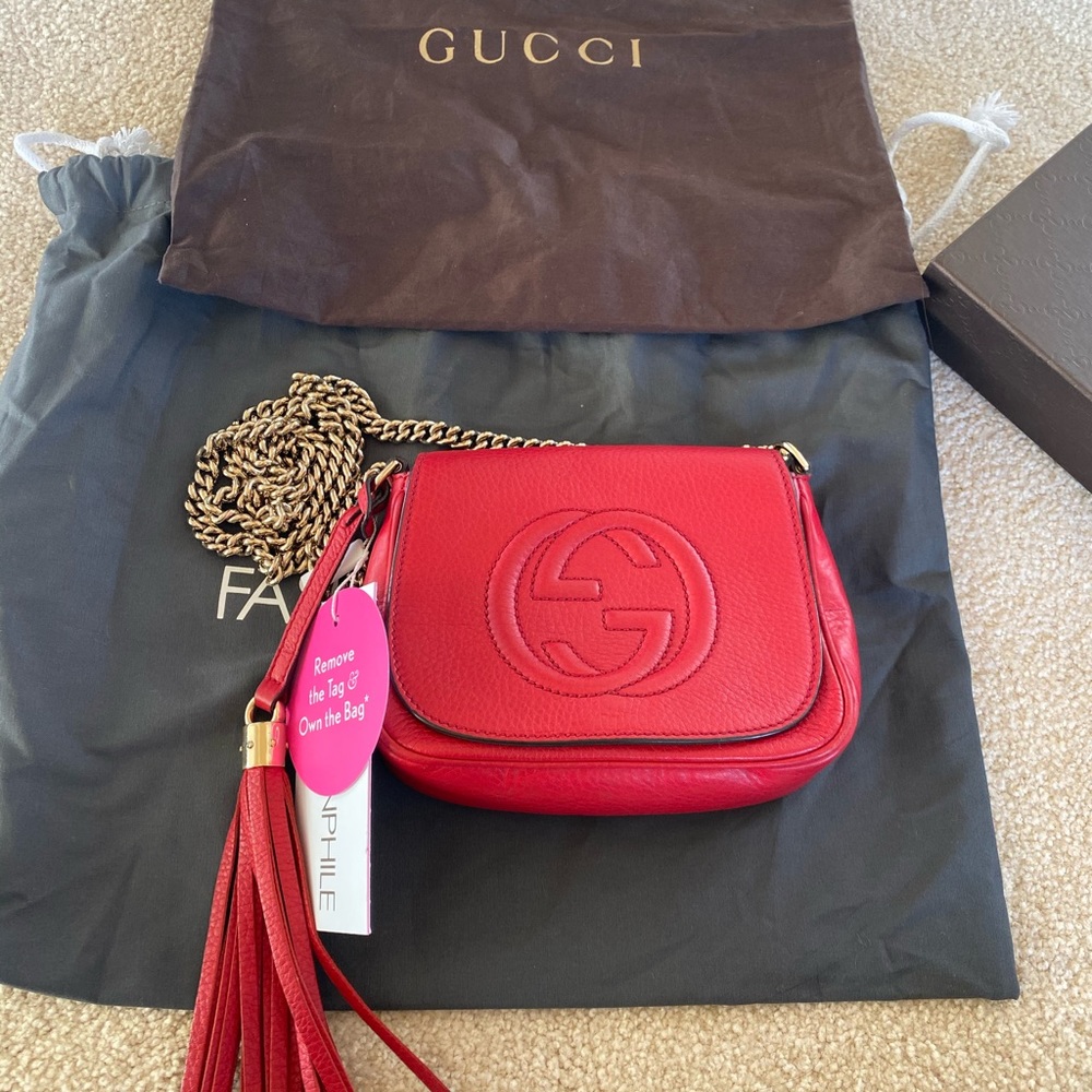 ❌SOLD❌ Gucci pebbled calfskin small chain bag